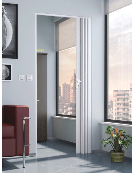 Porta a soffietto aperta